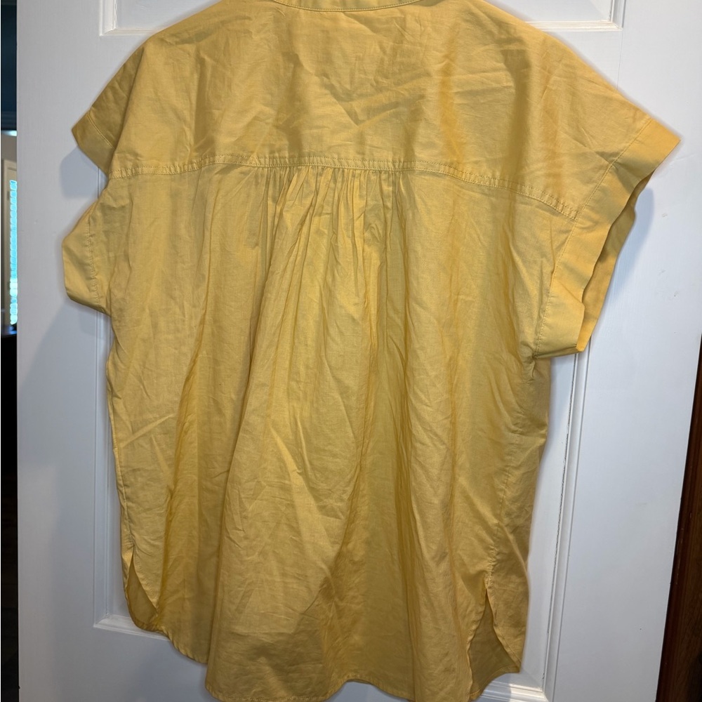 Universal Thread yellow Blouse - Picture 2 of 6